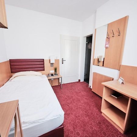 Hotel Zum Adler Bonn Rum bild